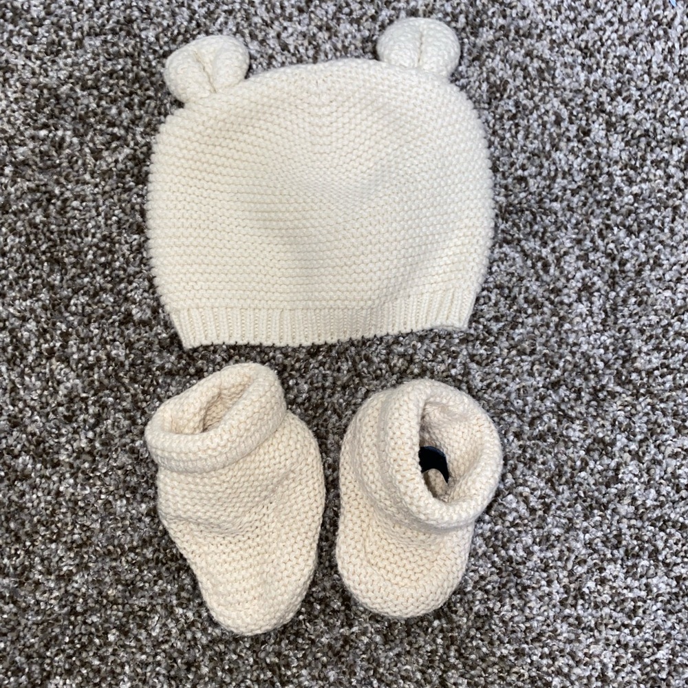 GAP Cream Knit Baby Hat with Ears and Matching Booties